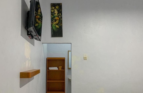 Labuhan Pandan House | Discover Swan Homestay with Ocean View Near Pantai Gili Lampu