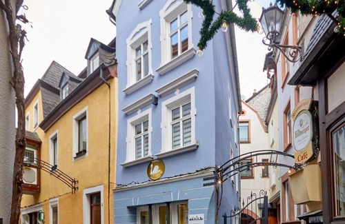 Bernkastel House | Family-Friendly Schwanenhaus in Beautiful Germany