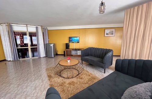 Kisumu Apartment | Swan Lakeview Apartment. Netflix, WiFi, Parking, 24/7 security Horizon & Sunset.