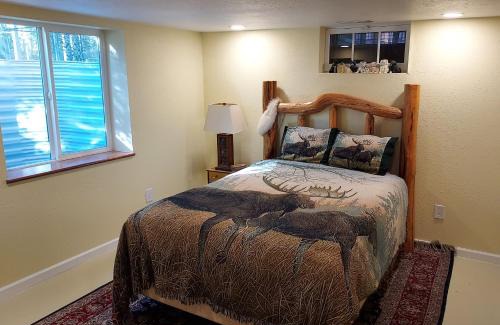 Evergreen Apartment | Peaceful Swan Mountain View Suite with Lovely Amenities