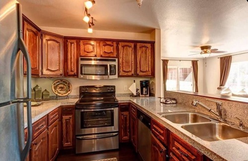 The Highlands Condo | Discover Swan's Nest: Hike & Bike in Breckenridge