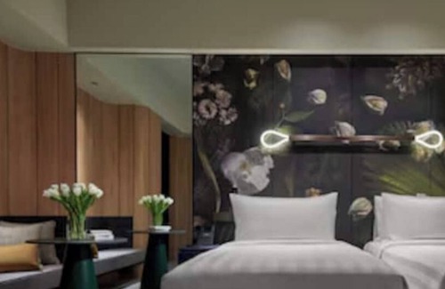 Golden Triangle Hotel | Swank Upscale Hotel Deluxe Suite Bukit Bintang KL