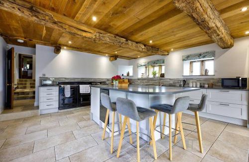 Fourstones Near Bentham House | Family-Friendly Retreat at Swans Farm with Pet Amenities