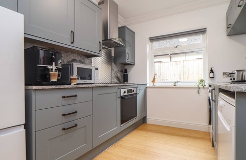 Maenporth Cottage | Pet-Friendly Swans Nest: Cozy Country Cottage in Falmouth