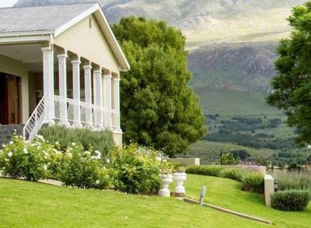 Oudtshoorn House | Discover Swartberg Country Manor: 4-Star Comfort & Pool
