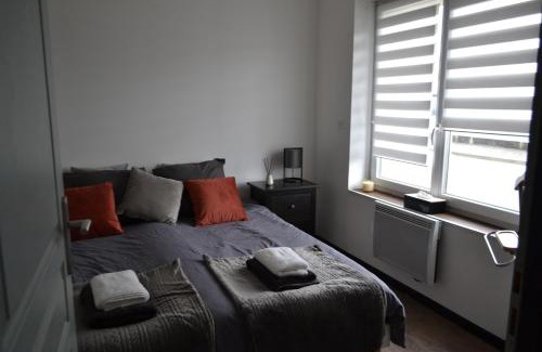 Merckeghem Apartment | Family-Friendly Stay at Sweat Home du Hameau with Breakfast