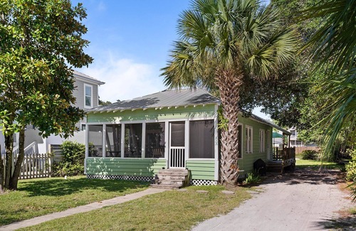Grayton Beach House | Ideal Oceanfront Retreat - Sweaty Palms at Grayton Beach