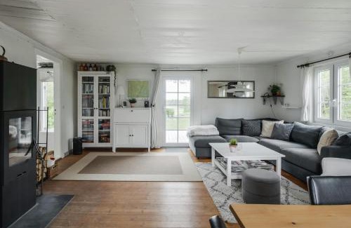 Traryd House | Swedish Cottage By Forest And Lake In Småland