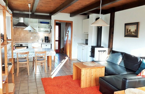 Monchneversdorf House | Idyllic DHH in Holstein Switzerland with Lake View & Pool