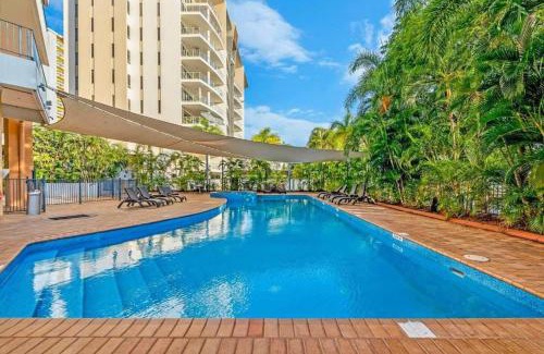 Darwin City Centre Apartment | Scenic Harbourfront Retreat at a Tropical Resort