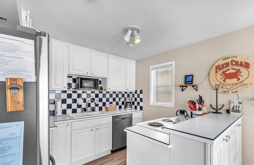 Lincoln City House | Oceanfront Family Getaway with Breathtaking Views