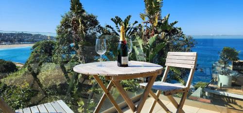 Bondi Apartment | Inviting Oceanfront Escape at Bondi Beach with Parking