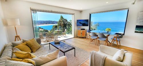 Bondi Apartment | Inviting Oceanfront Escape at Bondi Beach with Parking