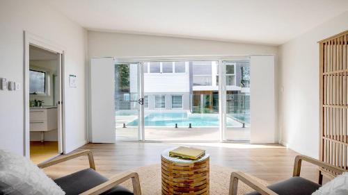 Killcare Heights House | Beautiful Ocean Views from Killcare to Palm Beach Awaits