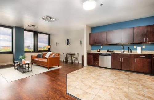 Downtown Pittsburgh Apartment | Inviting Stadium Views with 24-7 Valet & Gym Access