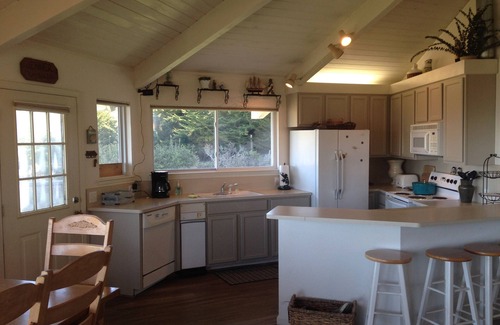 Occidental House | Experience Ocean Views and Cozy Cabin Comforts