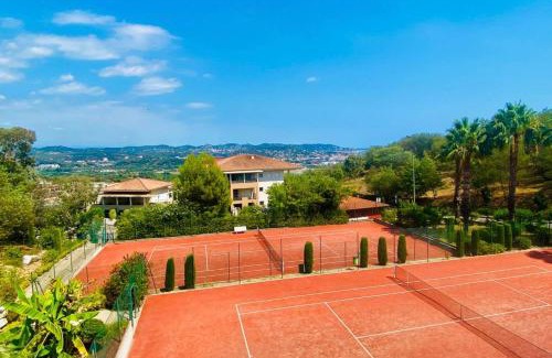 Les Termes House | Relaxing Apartment in Mandelieu with Pool and Tennis Court