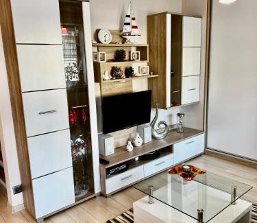 Ponitz am See Apartment | Idyllic Stay at Sweet App am See with Oceanfront Views