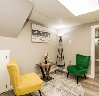 Kentville Apartment | Sweet Blossom Place