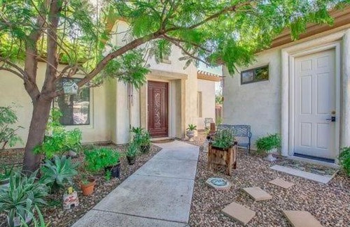 Litchfield Park House | Cozy Casita with Private Courtyard and Fire Pit Retreat