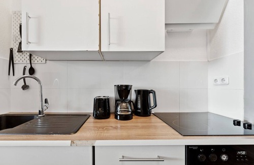 Rummelsburg Apartment | Cozy Central Apartment for 4 with Kitchen & Family-Friendly Perks