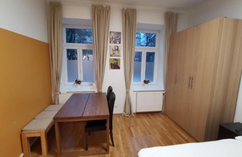 Favoriten Apartment | Cozy Getaway at Sweet Dreams - Rated 9.7/10 for Families