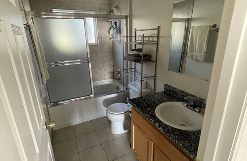 Ketchikan Apartment | Delightful Sweet Escape with Breakfast & Family Amenities