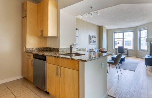 West End Apartment | Chic Foggy Bottom 1BR with Roof Pool & Coffee Shop Nearby