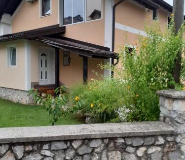 Hadzici Villa | Inviting Sweet Holiday Home - Rated 9/10 & Family-Friendly