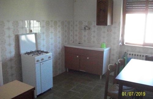 Montopoli di Sabina Apartment | Budget-Friendly Sweet Home 2 with Family Amenities