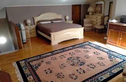 Toscolano Maderno Apartment | Delightful Sweet Home Cadè: 4-Star Haven for Families