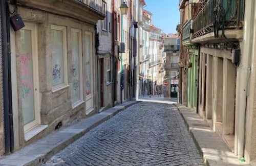Centro / Baixa Apartment | Beautiful Clerigos City View with Pet-Friendly Amenities