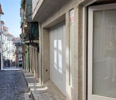 Centro / Baixa Apartment | Beautiful Clerigos City View with Pet-Friendly Amenities