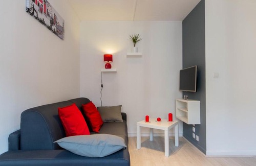 Faubourg-Raines Apartment | Cozy Retreat at Sweet Home Dijon Nodot – Pet & Child Friendly