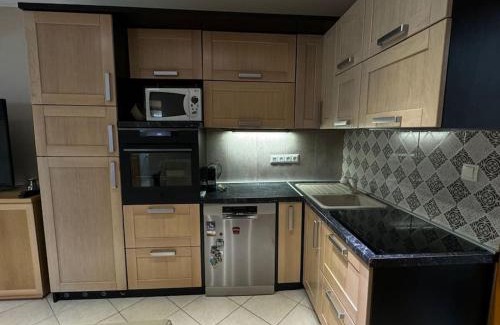 Cove Tri Zala (Zrnovo) Apartment | Welcoming Stay at Sweet Home: Family & Pet Friendly