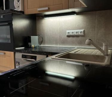 Cove Tri Zala (Zrnovo) Apartment | Welcoming Stay at Sweet Home: Family & Pet Friendly