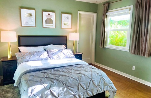 Arden-Arcade House | Ideal Family Retreat in Sacramento, Moments from Freeway