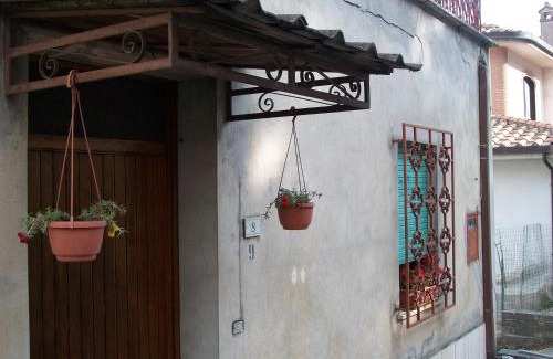 Montopoli di Sabina Apartment | Budget-Friendly Sweet Home with Eco & Child Friendly Amenities