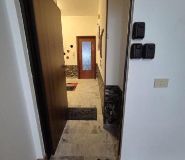 Vibo Valentia Apartment | Cozy Retreat at Sweet Home Montecristo with Family Amenities