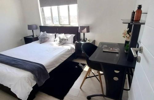 Maputo Apartment | Cozy Sweet Home: Child-Friendly Stay with Great Reviews