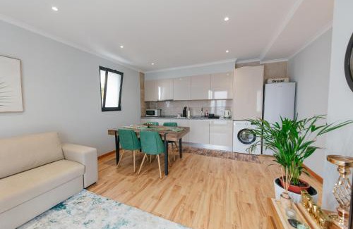 Canical Apartment | Eco-Friendly Retreat: Sweet Home with 10/10 Guest Ratings