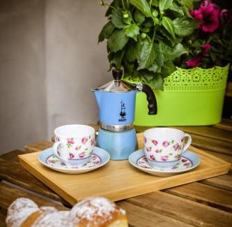 Nocera Inferiore Apartment | Family-Friendly Sweet House: 4-Star Rating at 9/10