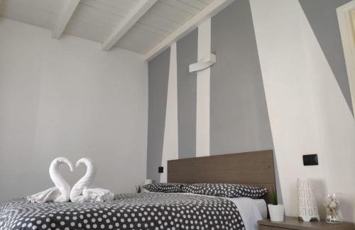 San Fermo della Battaglia House | Convenient Self Check-in at Sweet House for Families