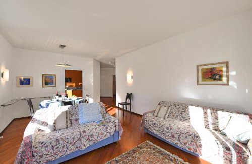 Lugano City-Centre Apartment | Inviting Lake View Hotel in Lugano - Ideal for Families