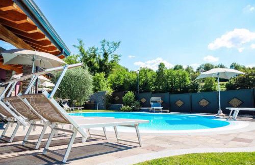 San Benedetto di Lugana House | Unforgettable Sweet Life Villas: 4-Star Family Retreat
