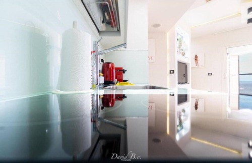 Bat Yam Apartment | Seaside Sweet Love Suite - Perfect for Family Getaways