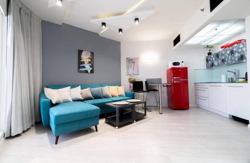 Bat Yam Apartment | Seaside Sweet Love Suite - Perfect for Family Getaways