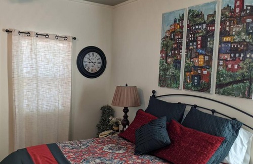 Dunlap Ski Chalet | Cozy Sweet Mountain Cabin: Family-Friendly Retreat Awaits