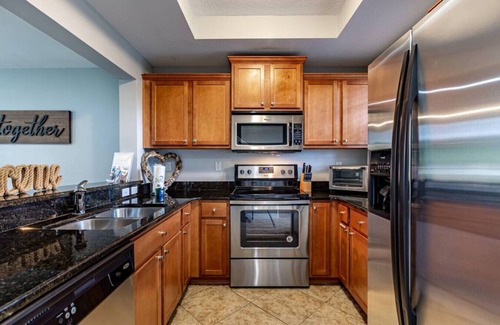 Ruskin Apartment | Pet-Friendly Waterfront Townhome at Sweet Retreat Tampa Bay