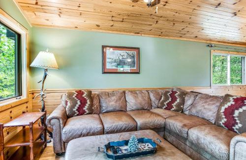 Lac du Flambeau House | Tranquil Escape at Sweet Serenity - Family-Friendly Stay